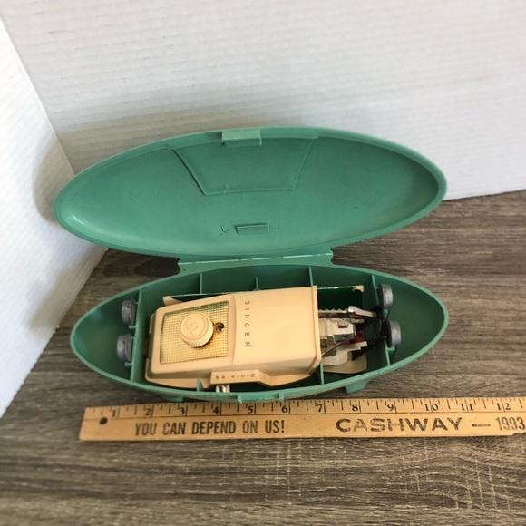 Vtg Singer Buttonholer Attachment - Picture 7 of 9